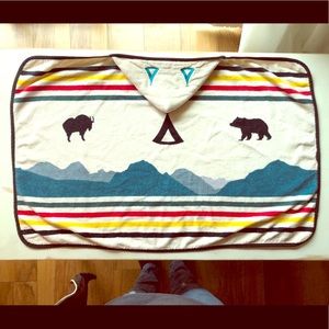 Pendleton Toddler Hooded Towel